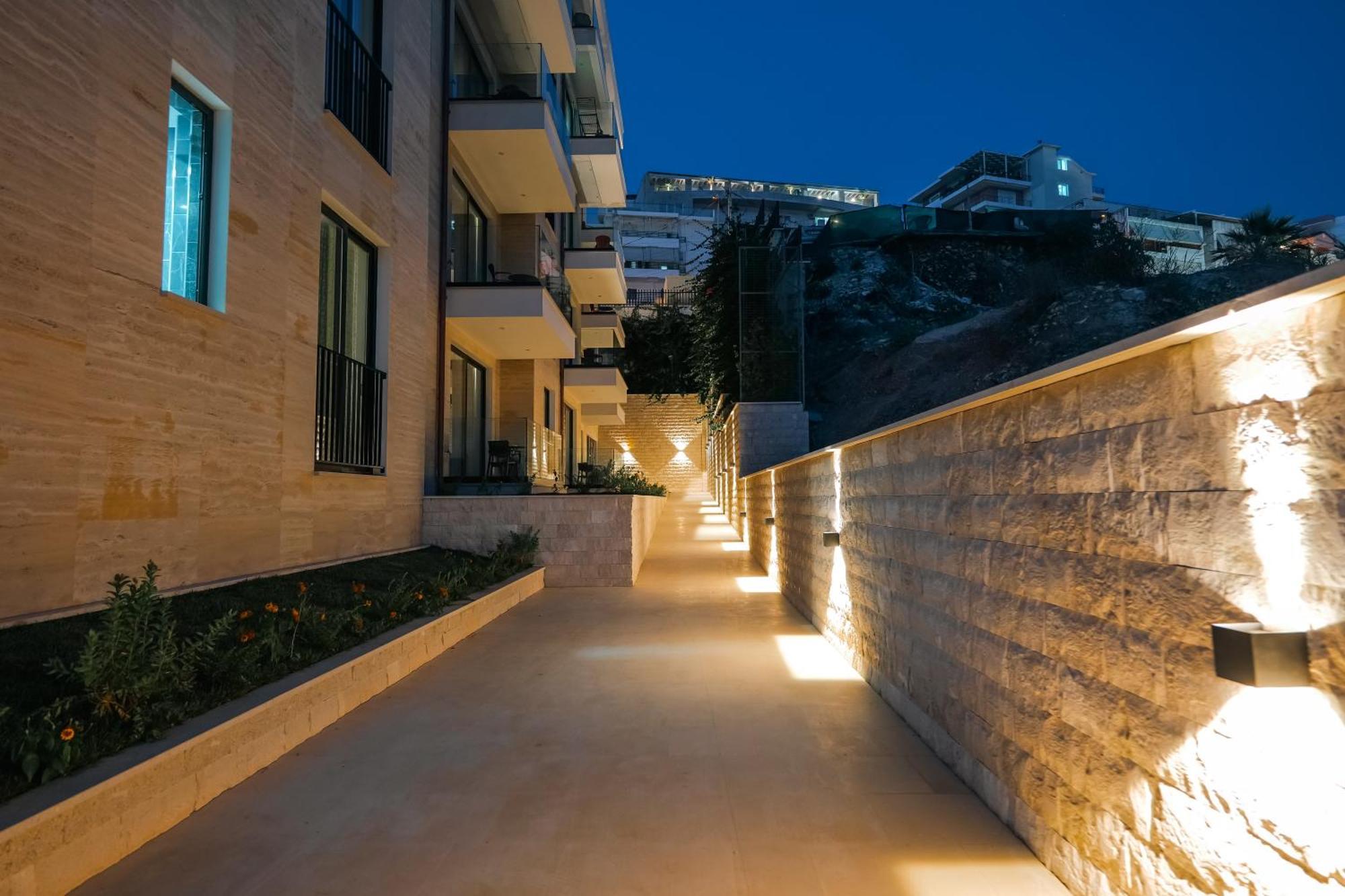 Daed Luxury Residence Sarandë Exteriör bild