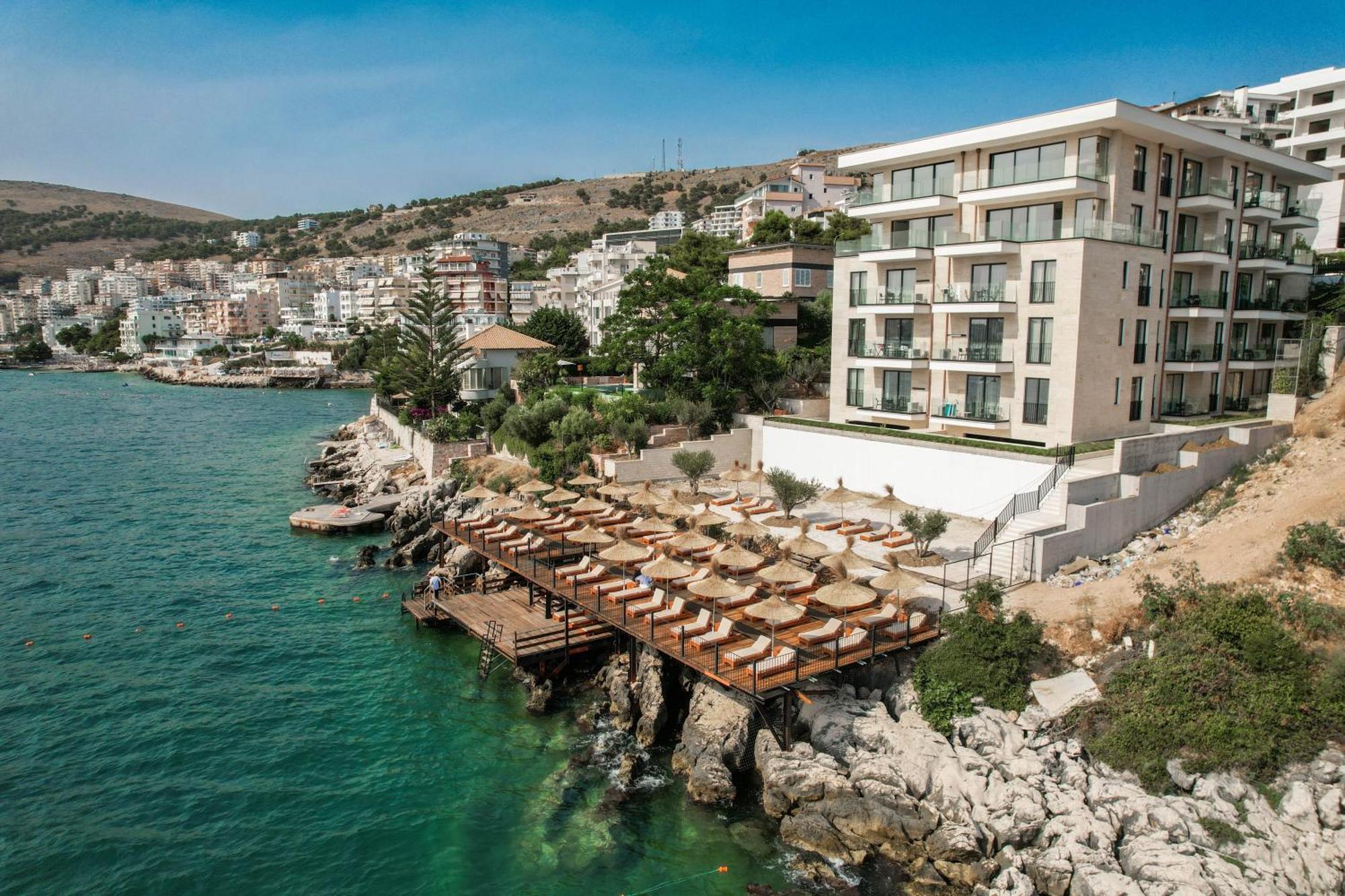 Daed Luxury Residence Sarandë Exteriör bild