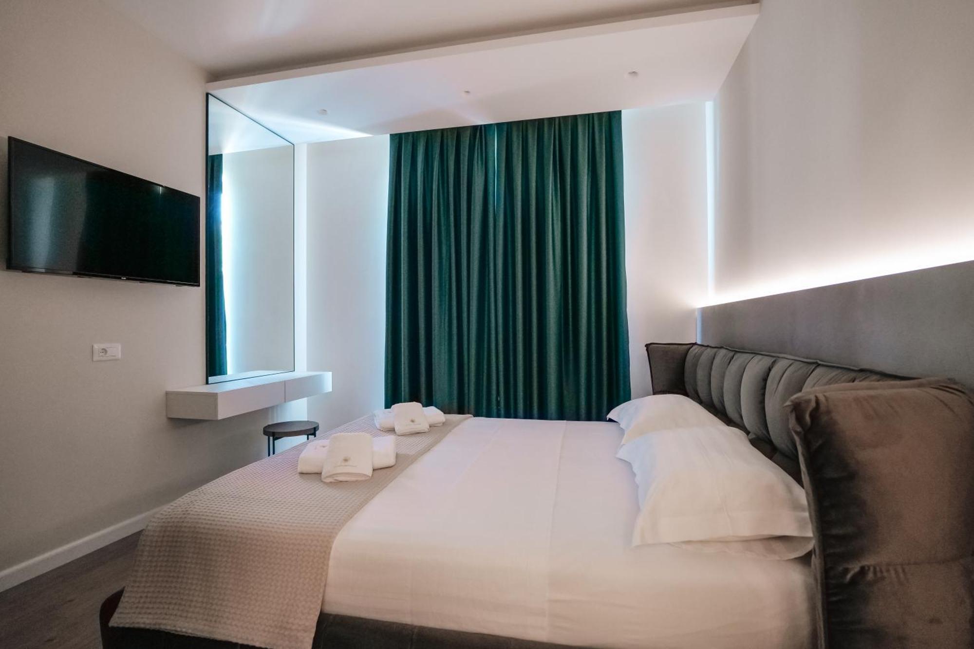 Daed Luxury Residence Sarandë Exteriör bild