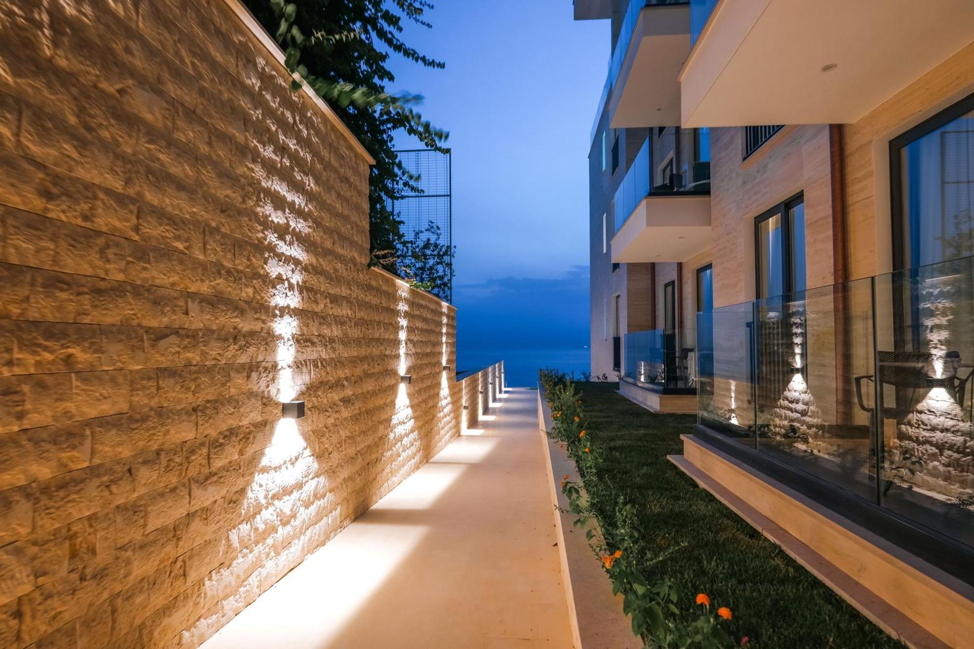 Daed Luxury Residence Sarandë Exteriör bild