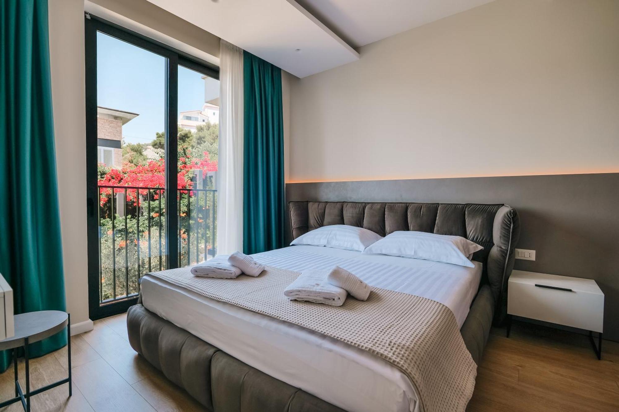 Daed Luxury Residence Sarandë Exteriör bild