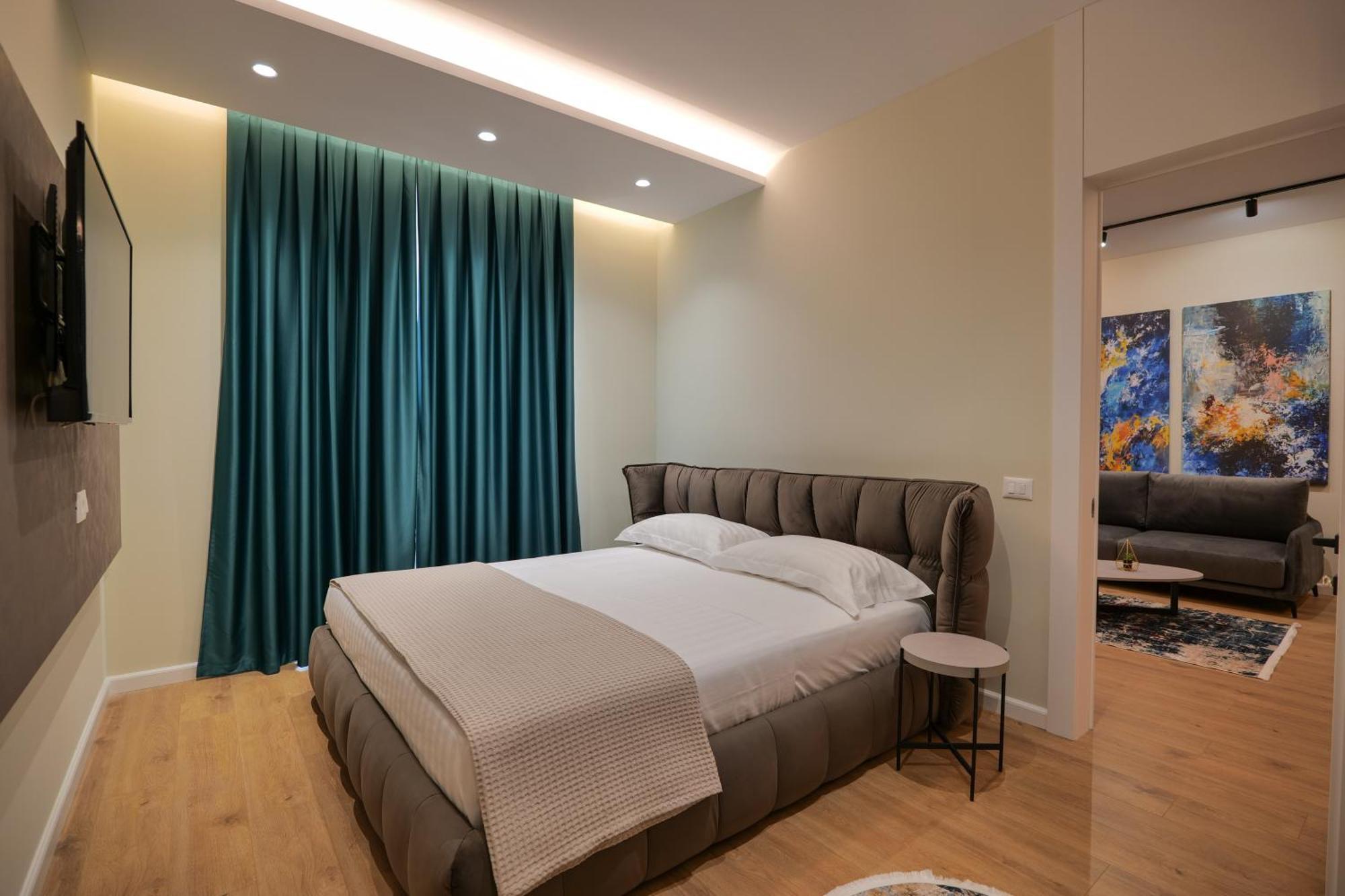 Daed Luxury Residence Sarandë Exteriör bild