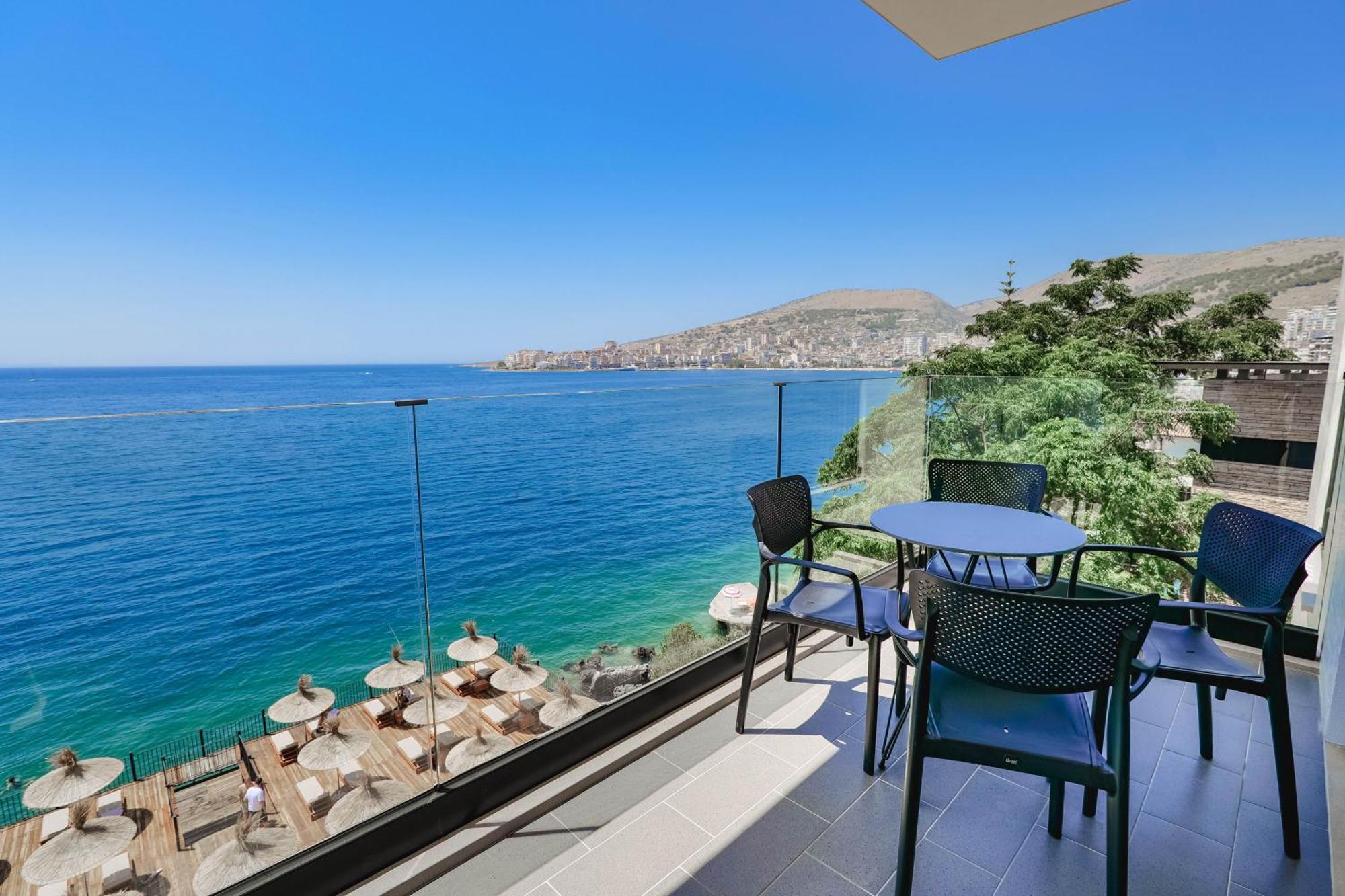 Daed Luxury Residence Sarandë Exteriör bild
